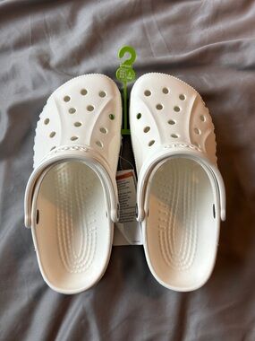 CROCS Baya Clog in White with Pivot Strap